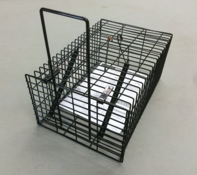 ねずみ捕獲かご角型